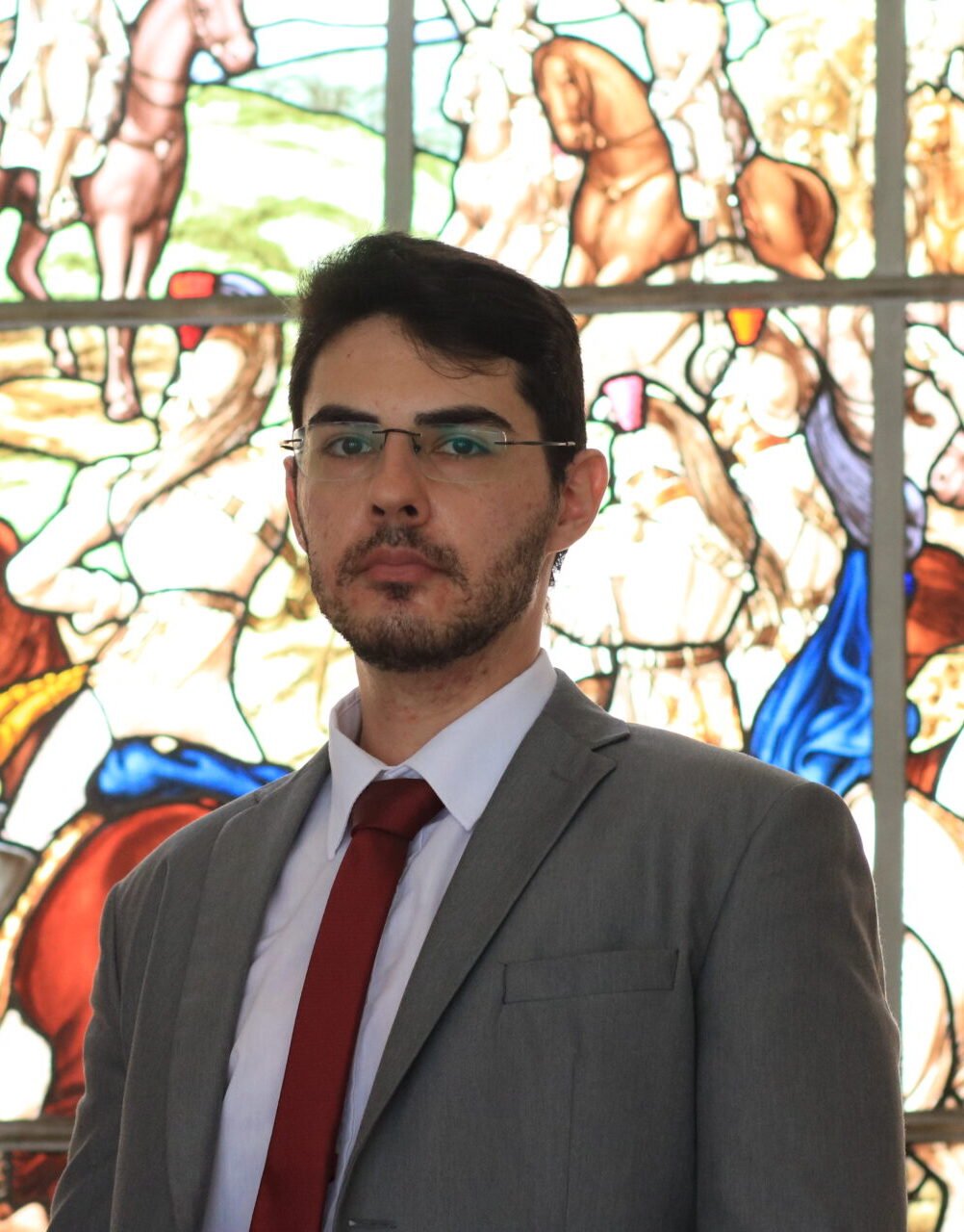 foto retrato do sócio do escritório Luiggi Maciel Advogado