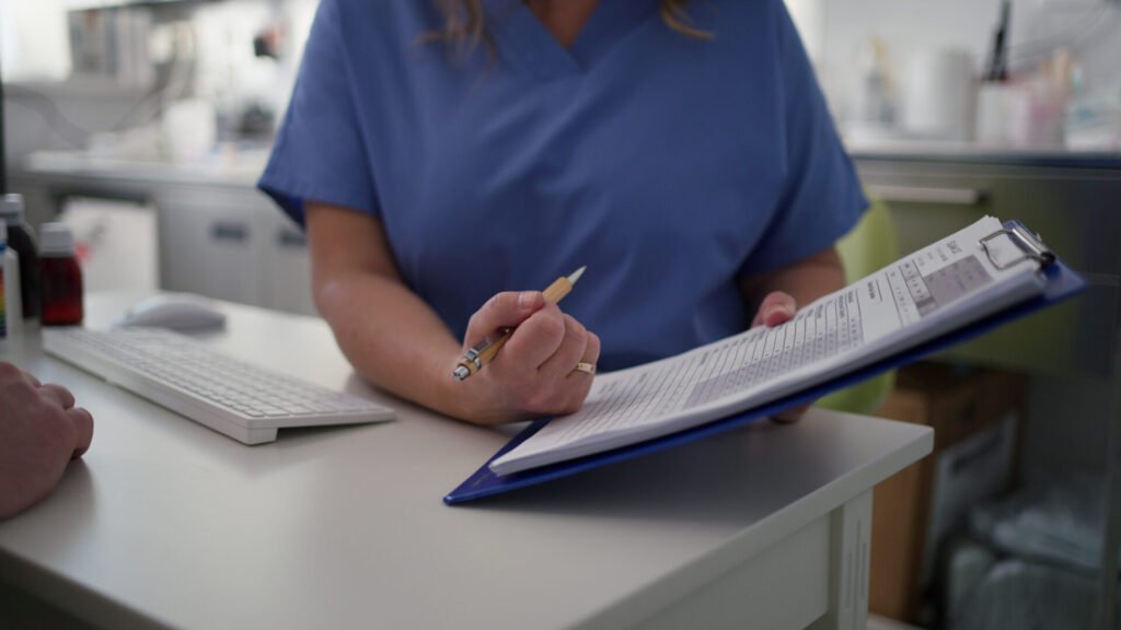 Plano Amil Negou sua Cirurgia de coluna ? Saiba Como Reverter a Recusa Imediatamente